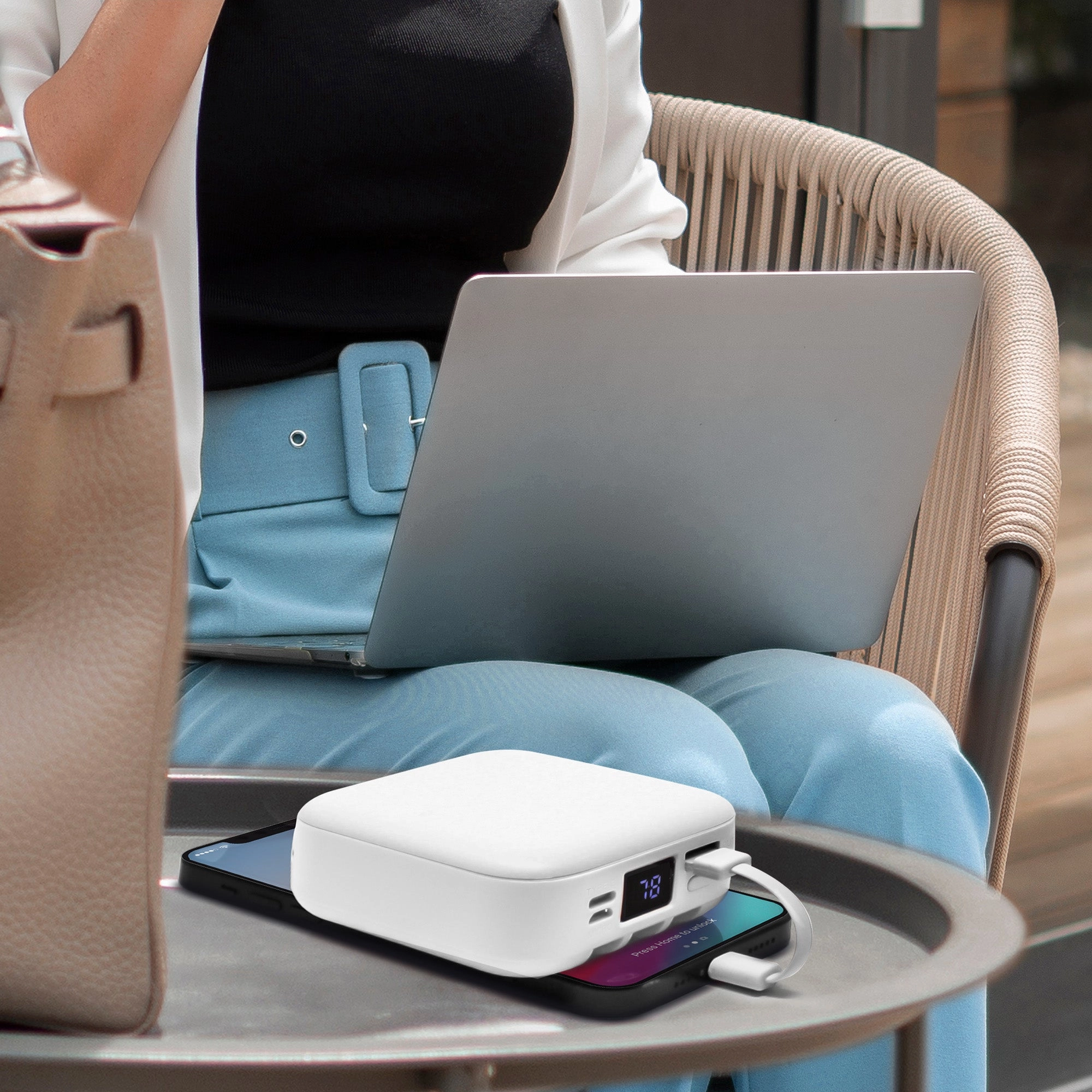 Aduro PowerUp Glow Portable Power Bank and Compact Mirror