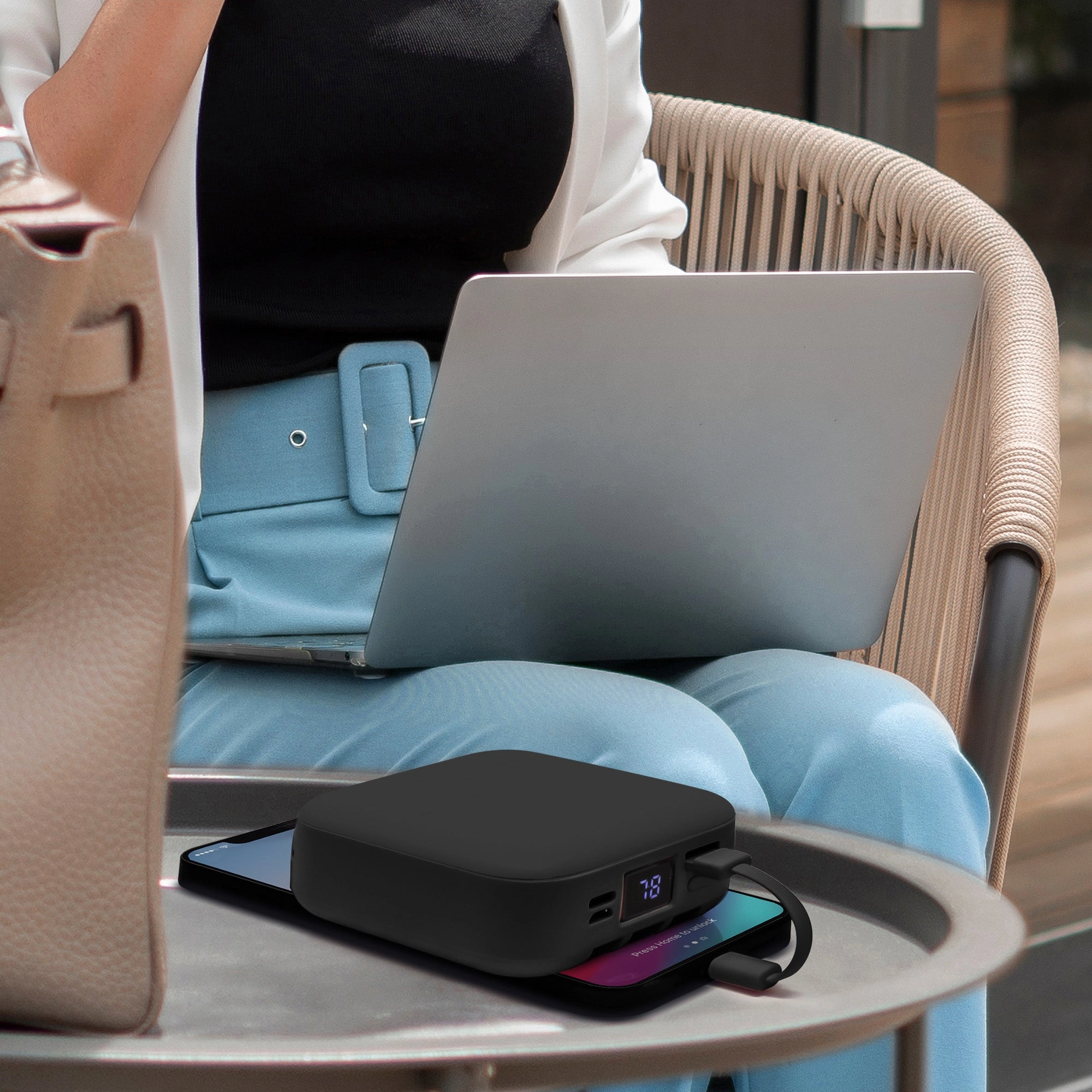 Aduro PowerUp Glow Portable Power Bank and Compact Mirror