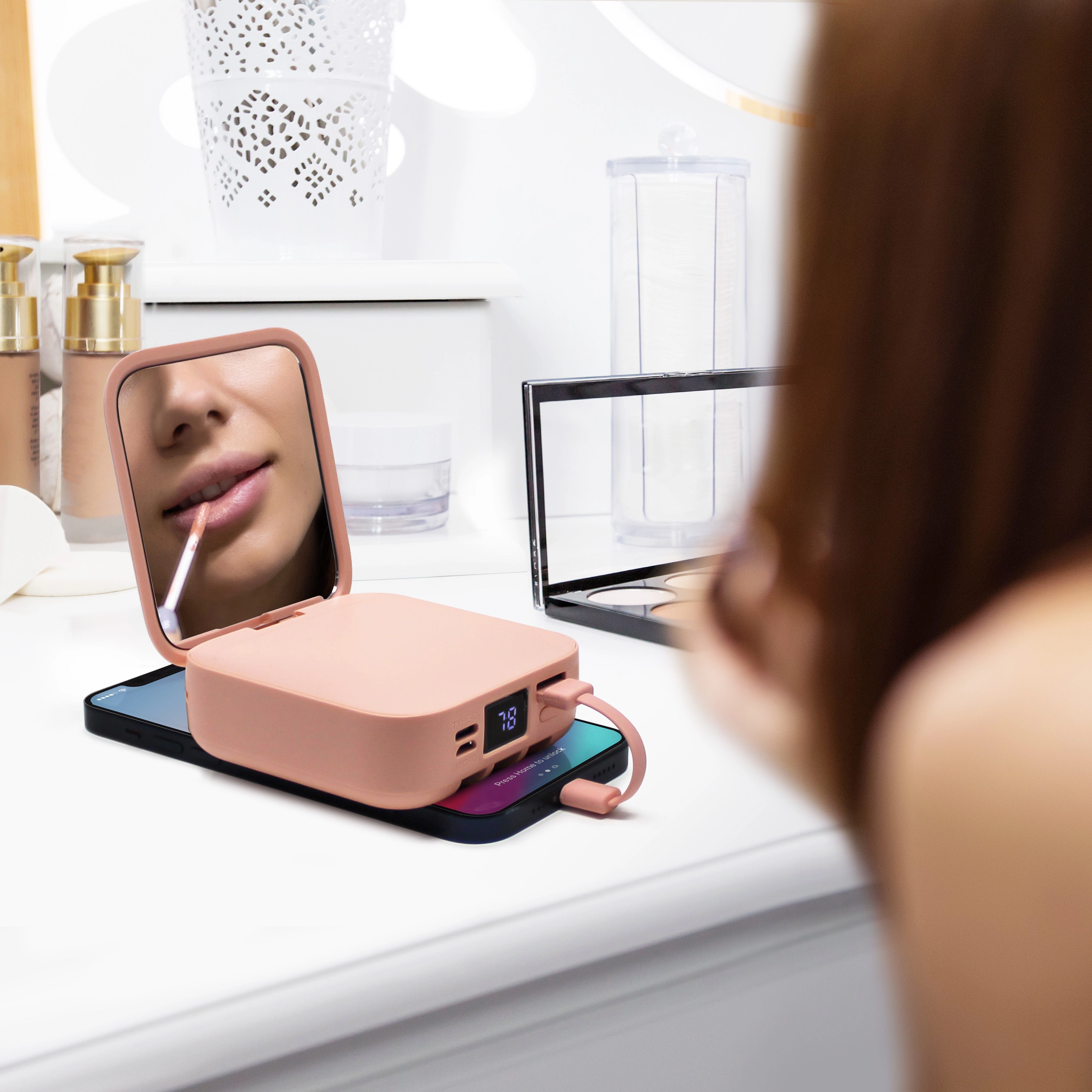 Aduro PowerUp Glow Portable Power Bank and Compact Mirror