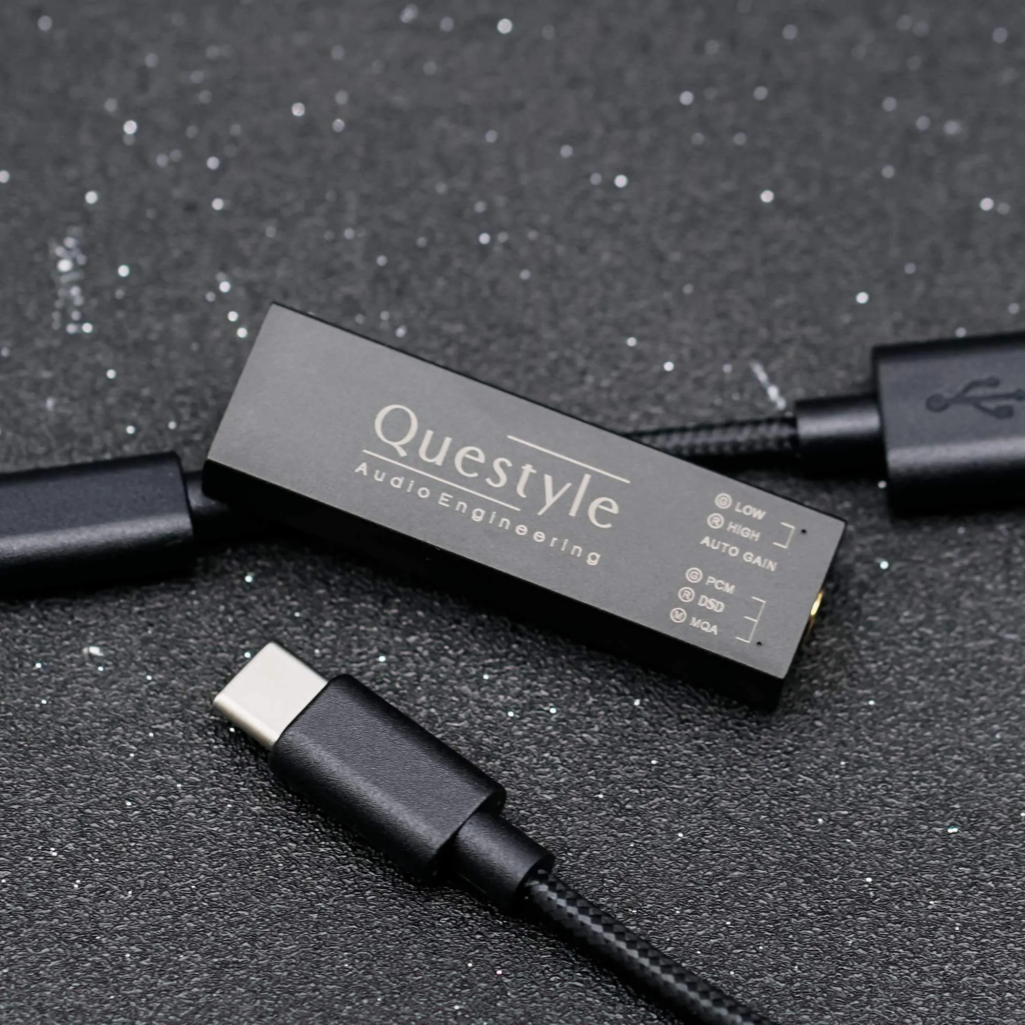 Questyle M12 Mobile HiFi  Headphone Amplifier   DAC