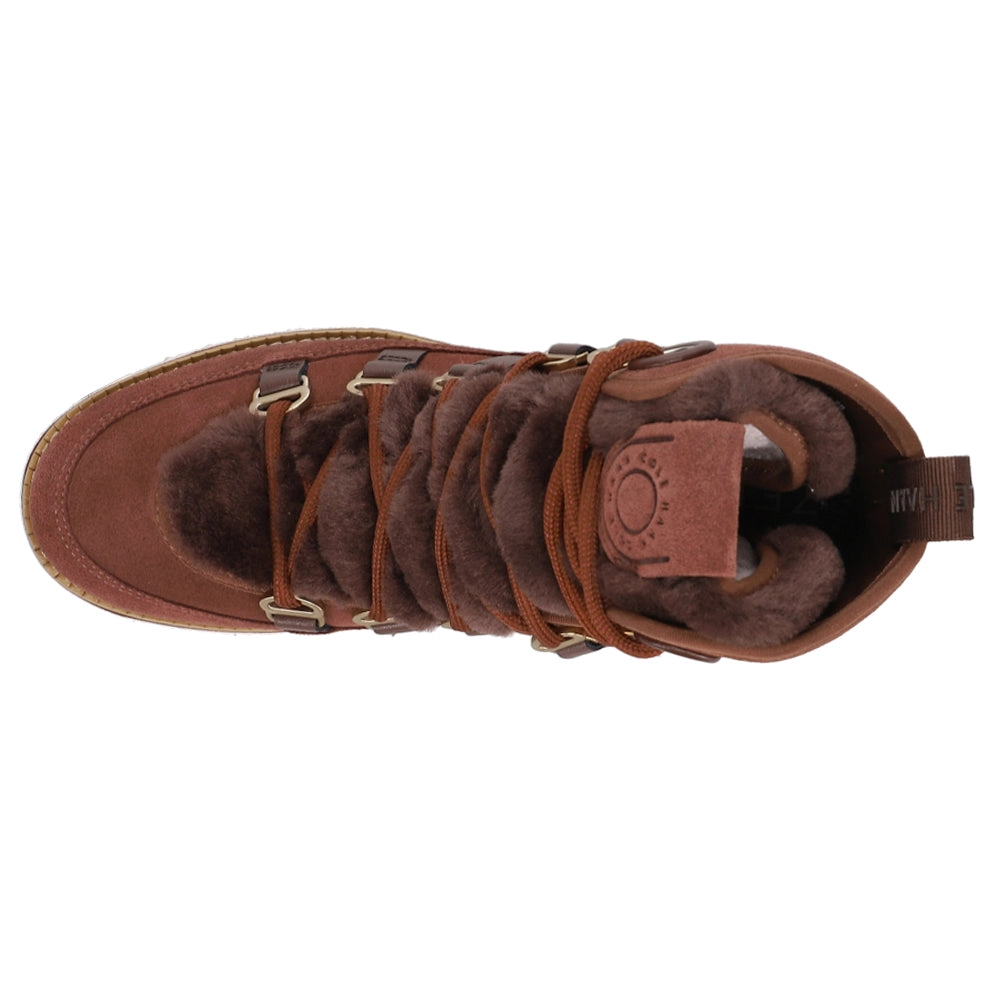 ZEROGRAND Luxe Water Resistant Round Toe Hiking Boots